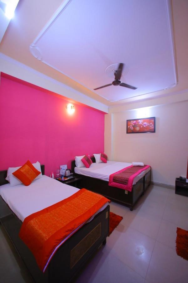 Hotel Qualia Suites At Delhi Airport Új-Delhi Kültér fotó