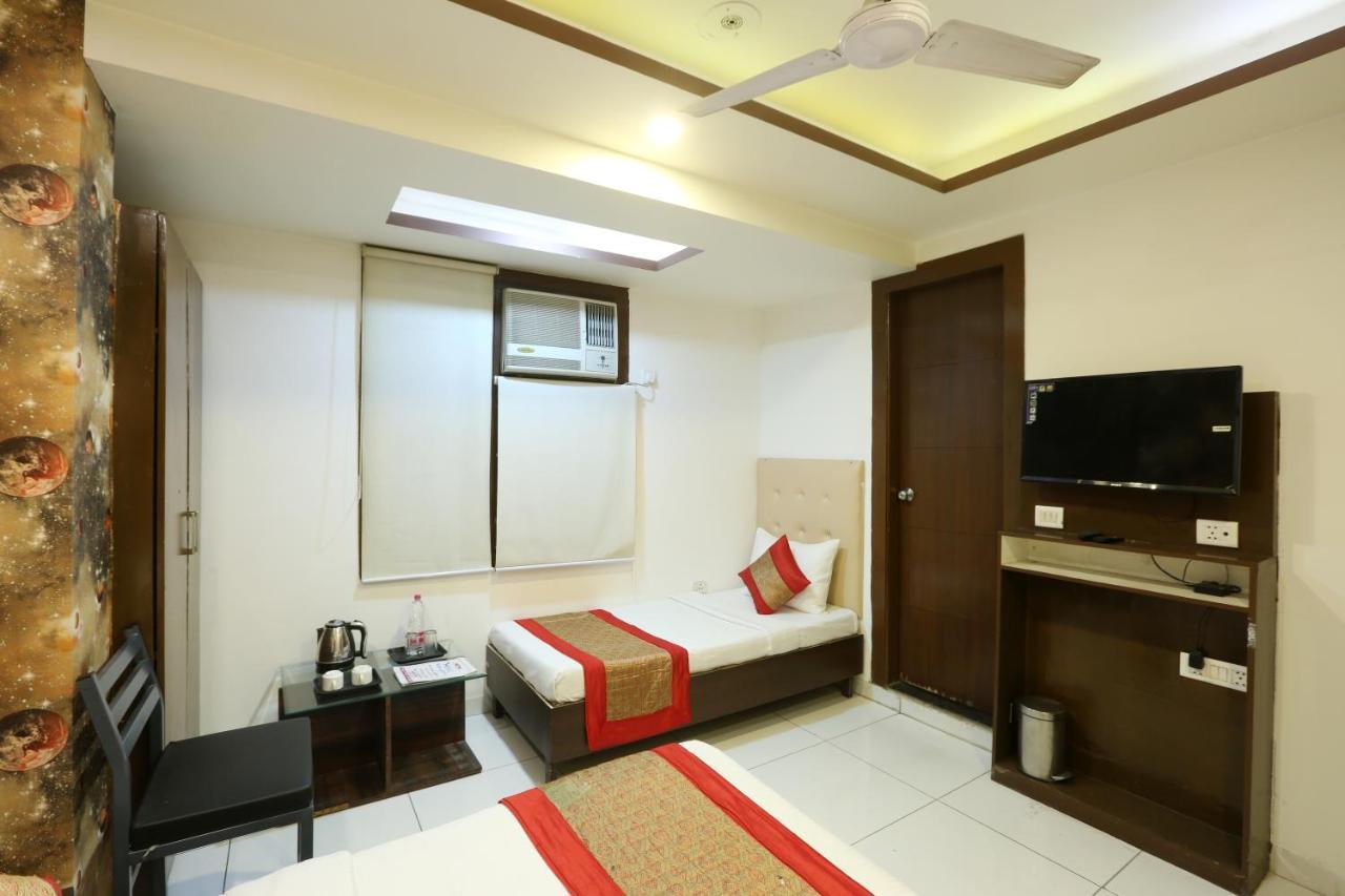 Hotel Qualia Suites At Delhi Airport Új-Delhi Kültér fotó