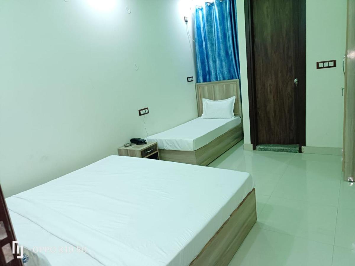 Hotel Qualia Suites At Delhi Airport Új-Delhi Kültér fotó
